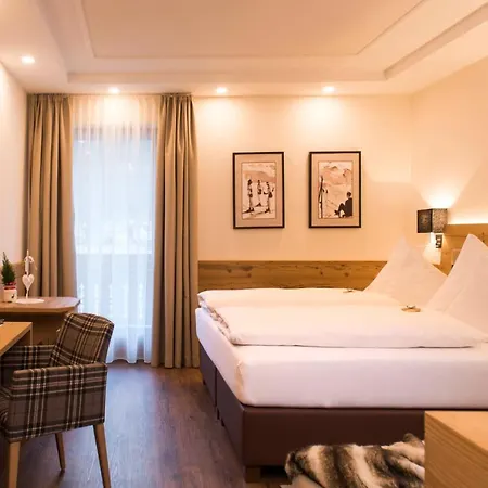 Brunnenhof Hotel 3*