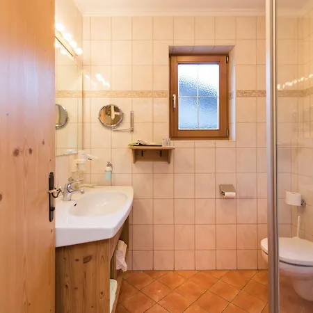 Hotel Brunnenhof 3*