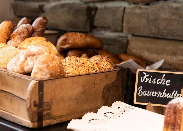 Brunnenhof Отель Нойштифт-им-Штубайталь