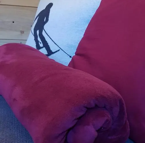 Brunnenhof Отель Нойштифт-им-Штубайталь