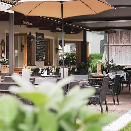 ホテル Brunnenhof