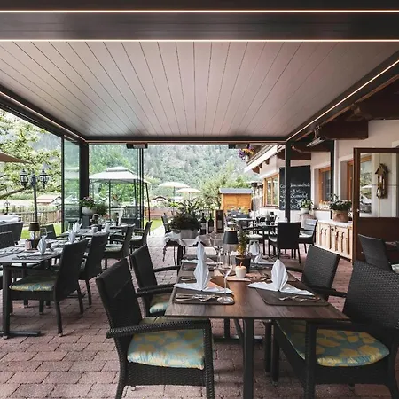 Brunnenhof ホテル ノイシュティフト・イム・シュトゥーバイタール