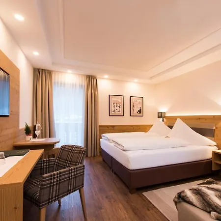 Brunnenhof 3*