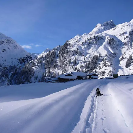 Brunnenhof ホテル ノイシュティフト・イム・シュトゥーバイタール