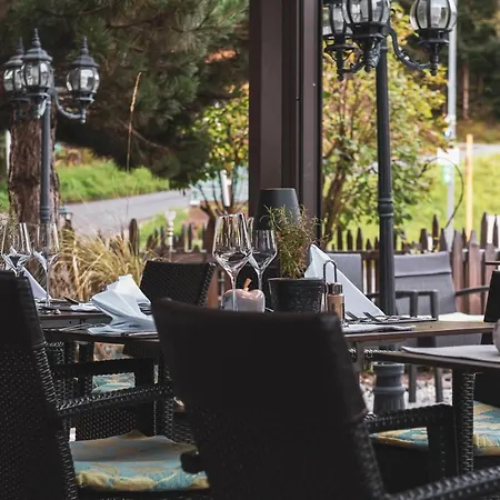 Brunnenhof ホテル ノイシュティフト・イム・シュトゥーバイタール