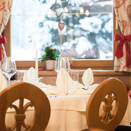 Brunnenhof ホテル ノイシュティフト・イム・シュトゥーバイタール