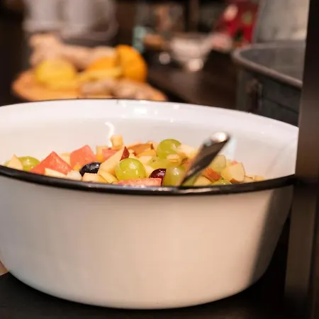 Brunnenhof ノイシュティフト・イム・シュトゥーバイタール