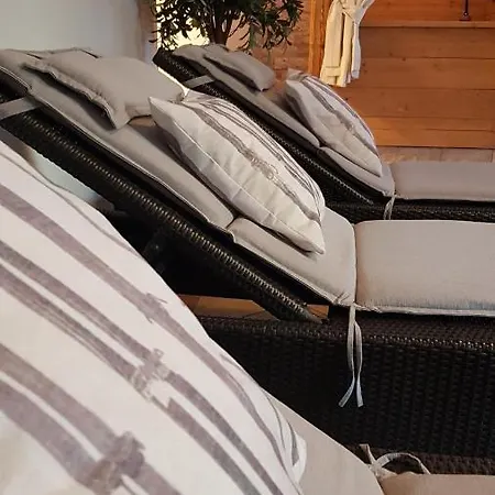 Brunnenhof ホテル ノイシュティフト・イム・シュトゥーバイタール