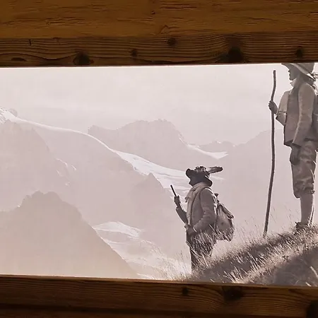 Brunnenhof ノイシュティフト・イム・シュトゥーバイタール