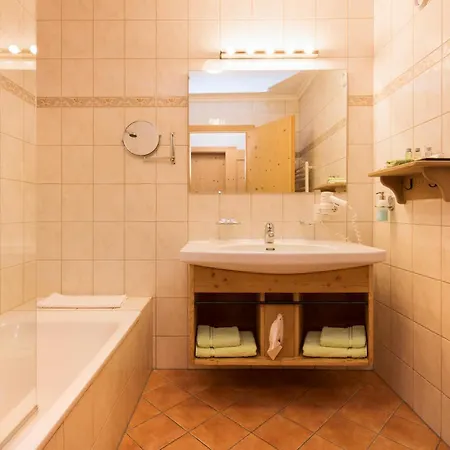 Brunnenhof Otel 3*